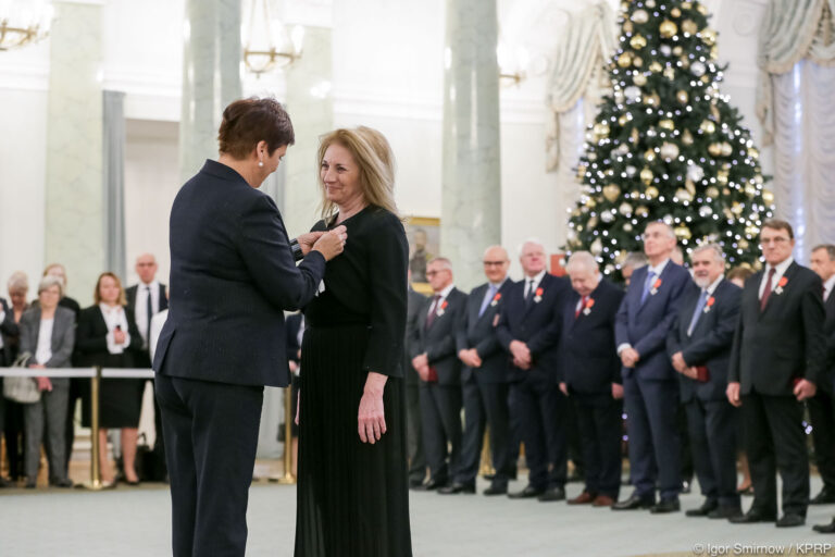 Odznaczenia dla zasłużonych w służbie państwu i społeczeństwu