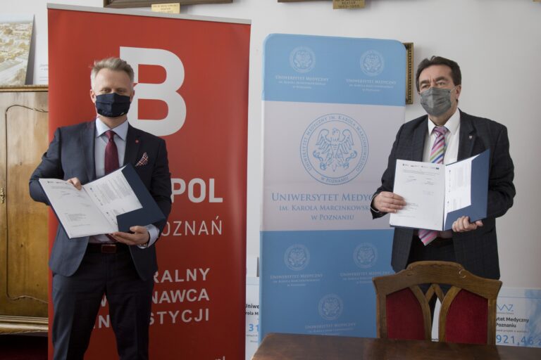 Collegium Humanum z generalnym wykonawcą