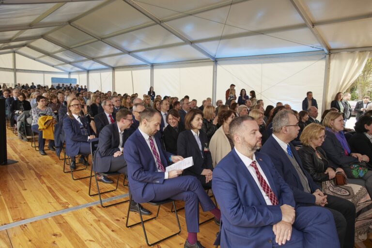 Uroczyste otwarcie dwóch modułów Centralnego Zintegrowanego Szpitala Klinicznego
